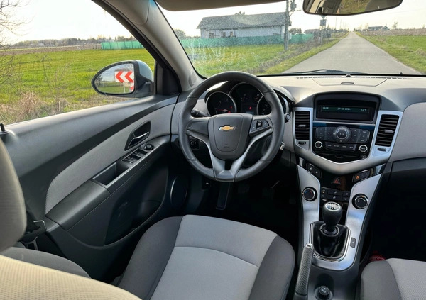 Chevrolet Cruze cena 22900 przebieg: 121000, rok produkcji 2009 z Puławy małe 781